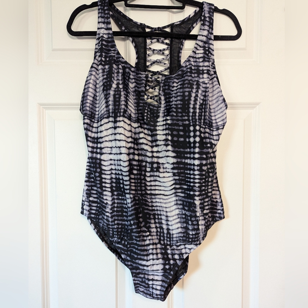 Speedo Knotted Crisscross Tummy Control One piece Swimsuit 16 #233